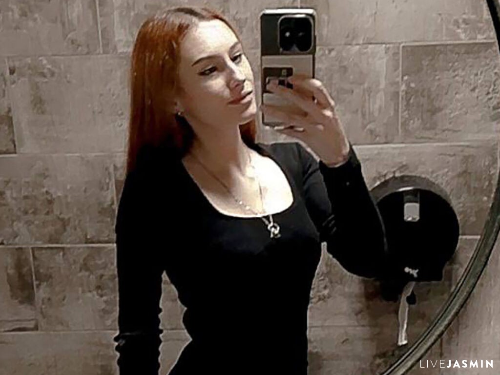 Live cam model AsyaFoxie