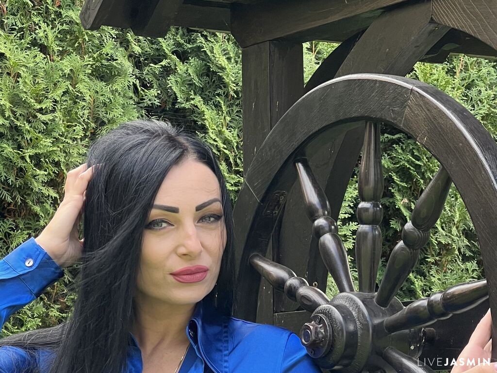 Live cam model ErikaStill