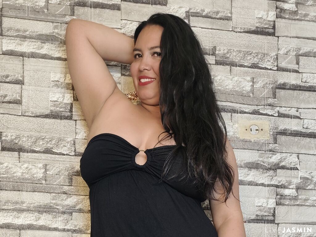 Live cam profile for VioletMuray