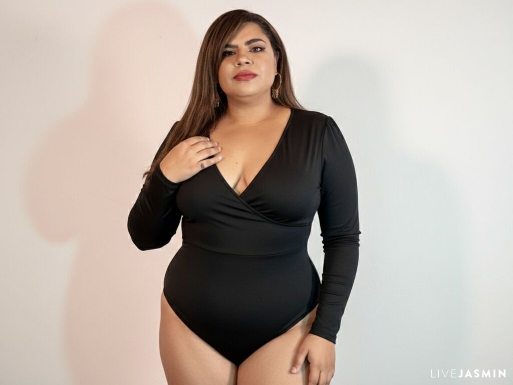 Zafrina live cam profile preview on CamGirlVillage